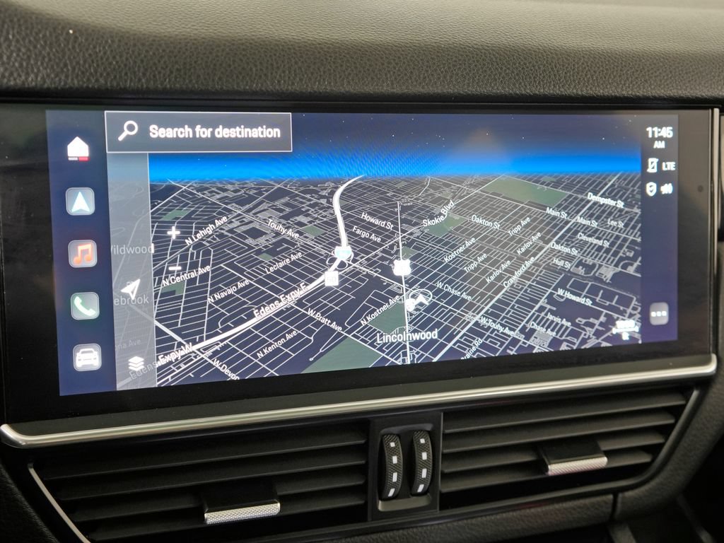Certified 2023 Porsche Cayenne AWD/4WD image 30