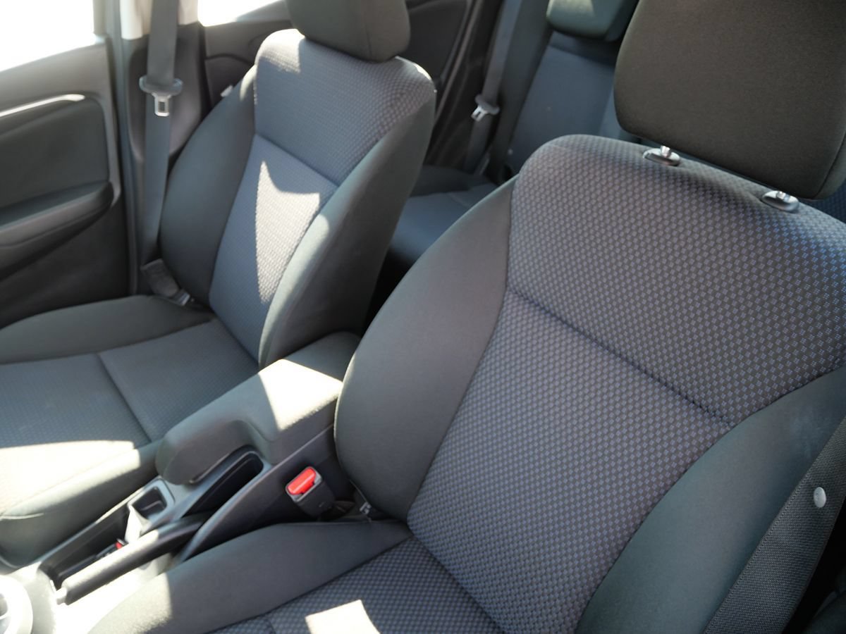 Used 2020 Honda Fit LX image 11