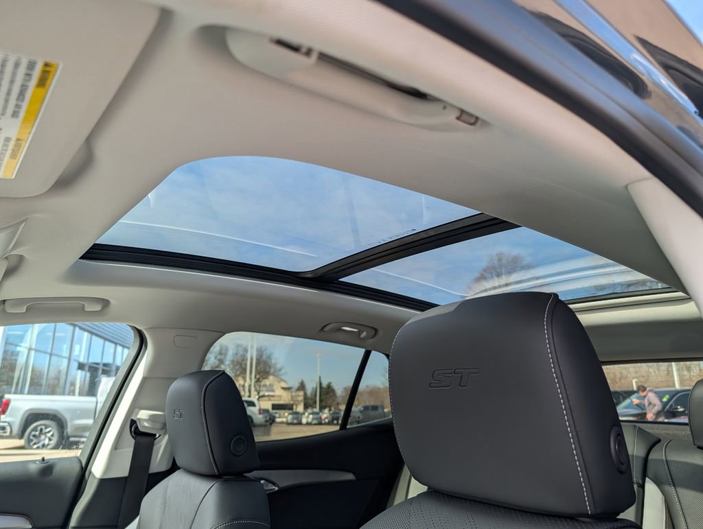 New 2026 Buick Envision Sport Touring AWD/4WD image 6