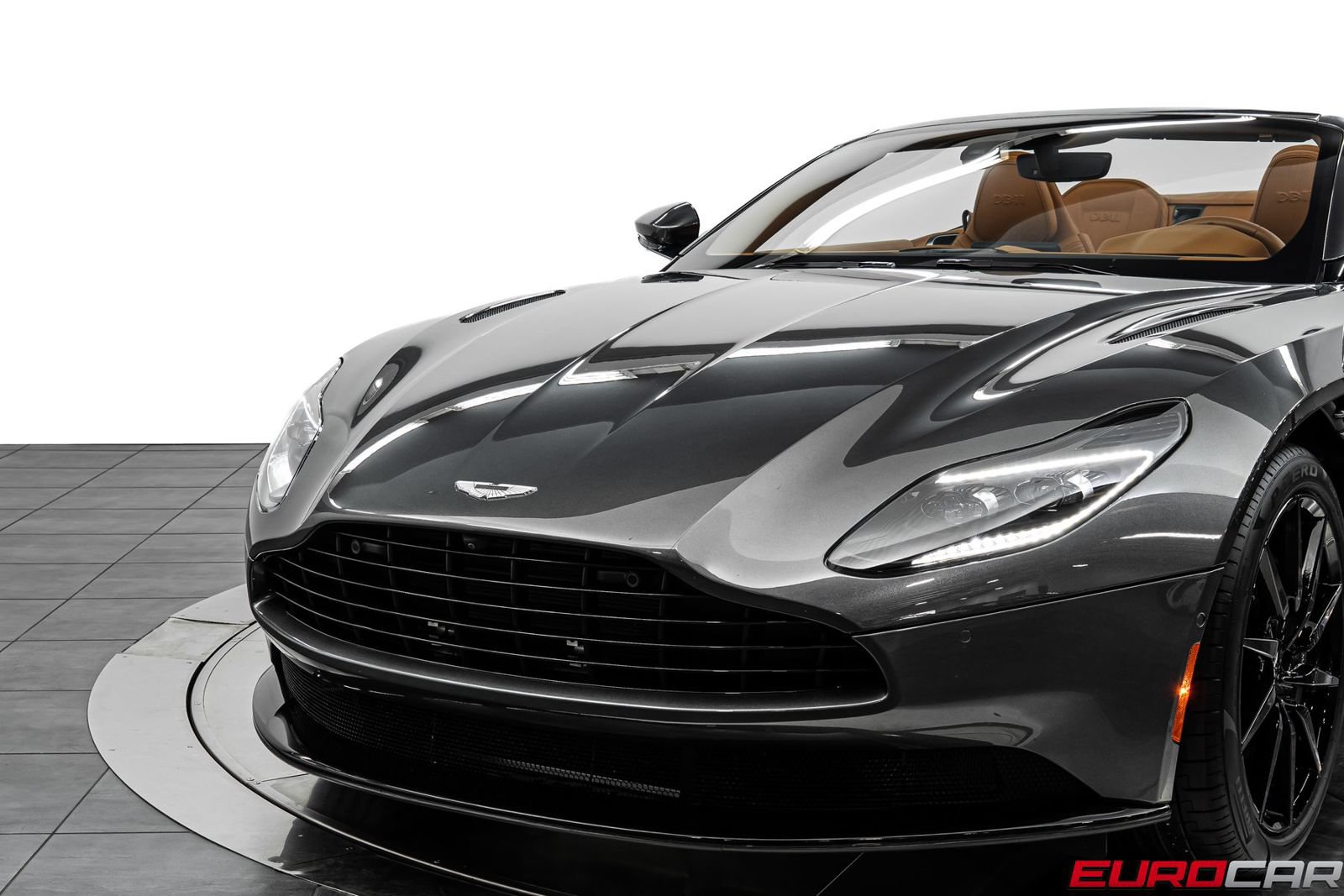 Used 2019 Aston Martin DB11 Volante RWD image 14