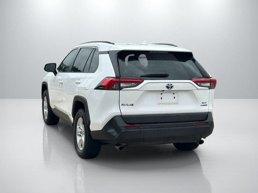 Used 2021 Toyota RAV4 XLE w/ Convenience Package AWD/4WD image 7