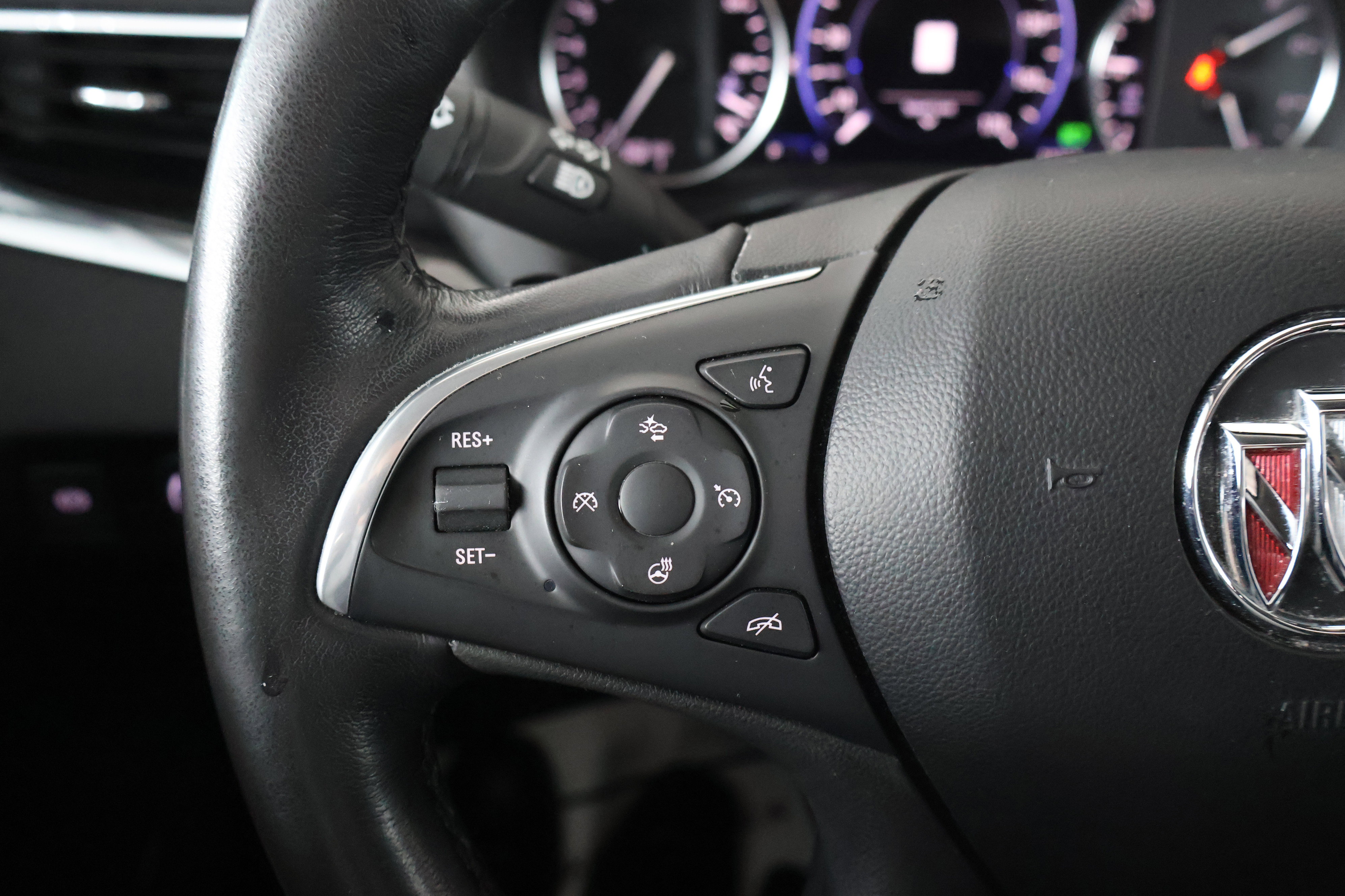 Used 2021 Buick Enclave Avenir w/ Avenir Technology Package image 36