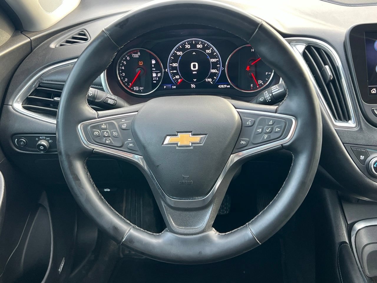 Used 2024 Chevrolet Malibu LT FWD image 15