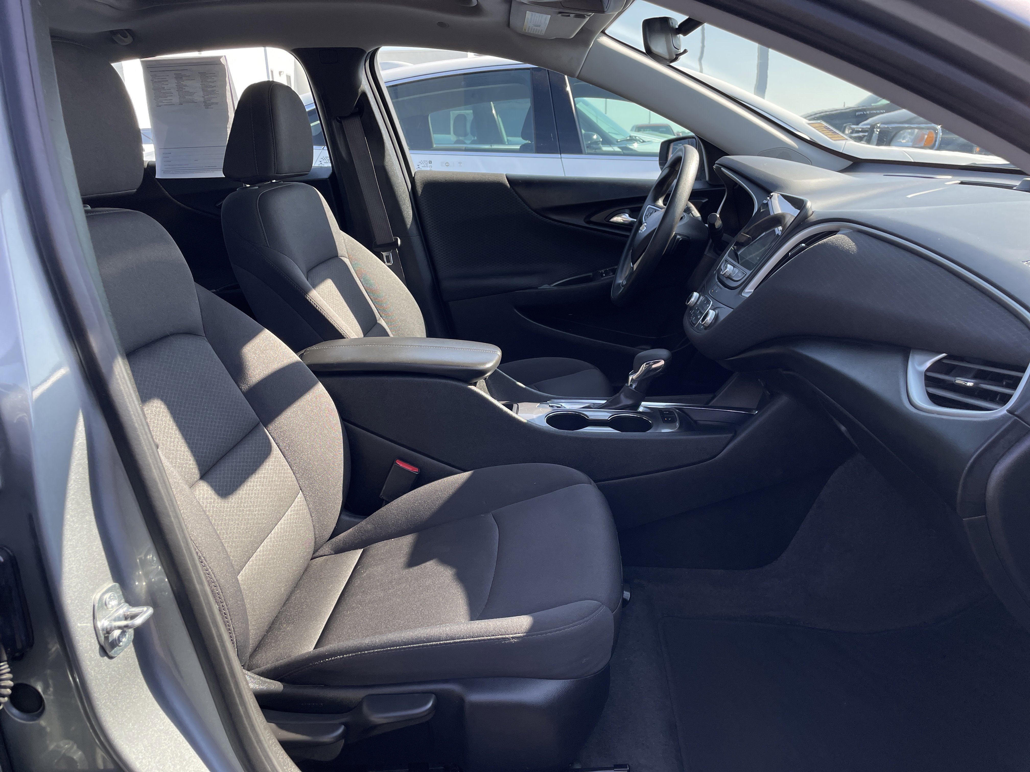 Used 2024 Chevrolet Malibu LT image 25