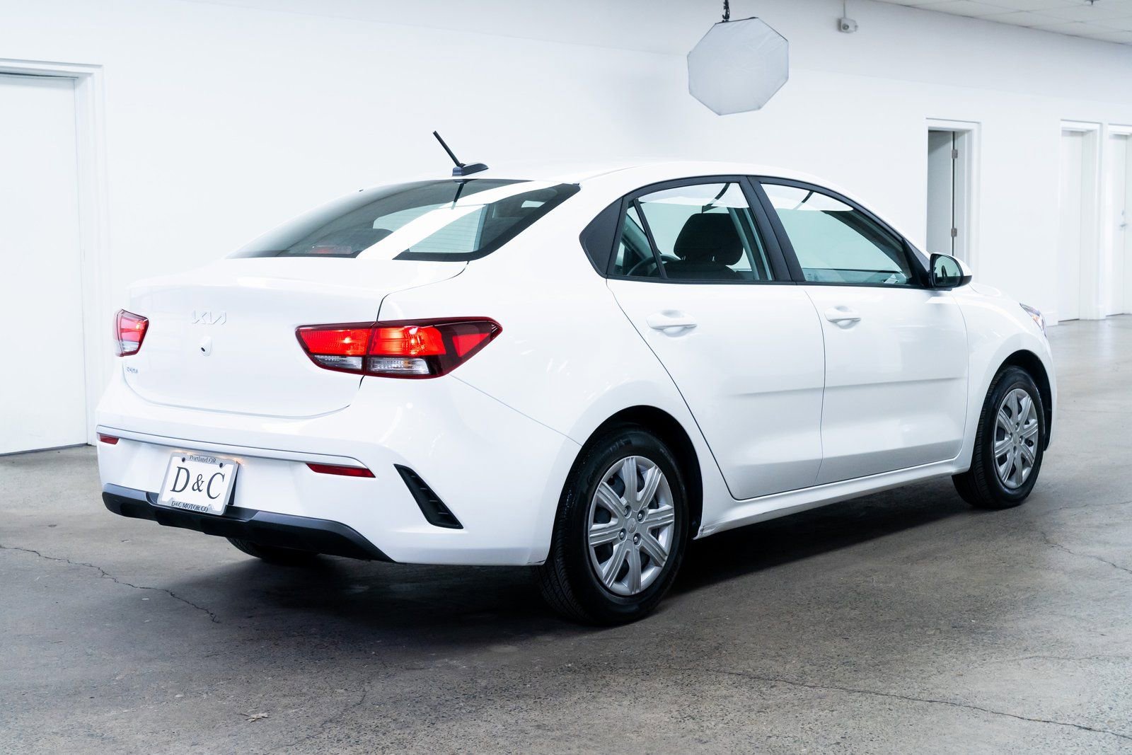 Used 2023 Kia Rio S image 6