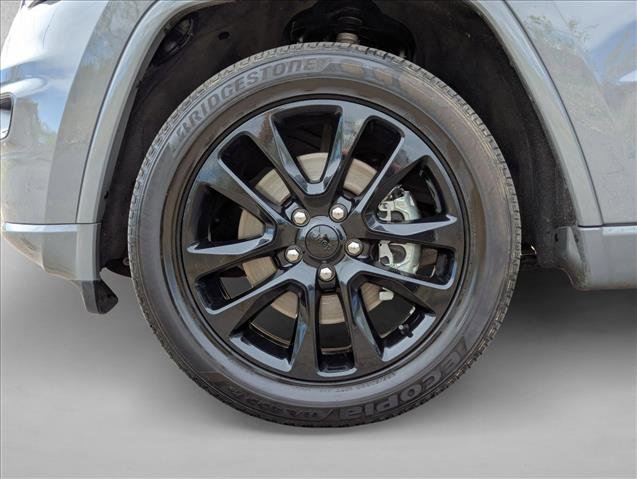 Used 2022 Jeep Grand Cherokee Laredo X AWD/4WD image 23