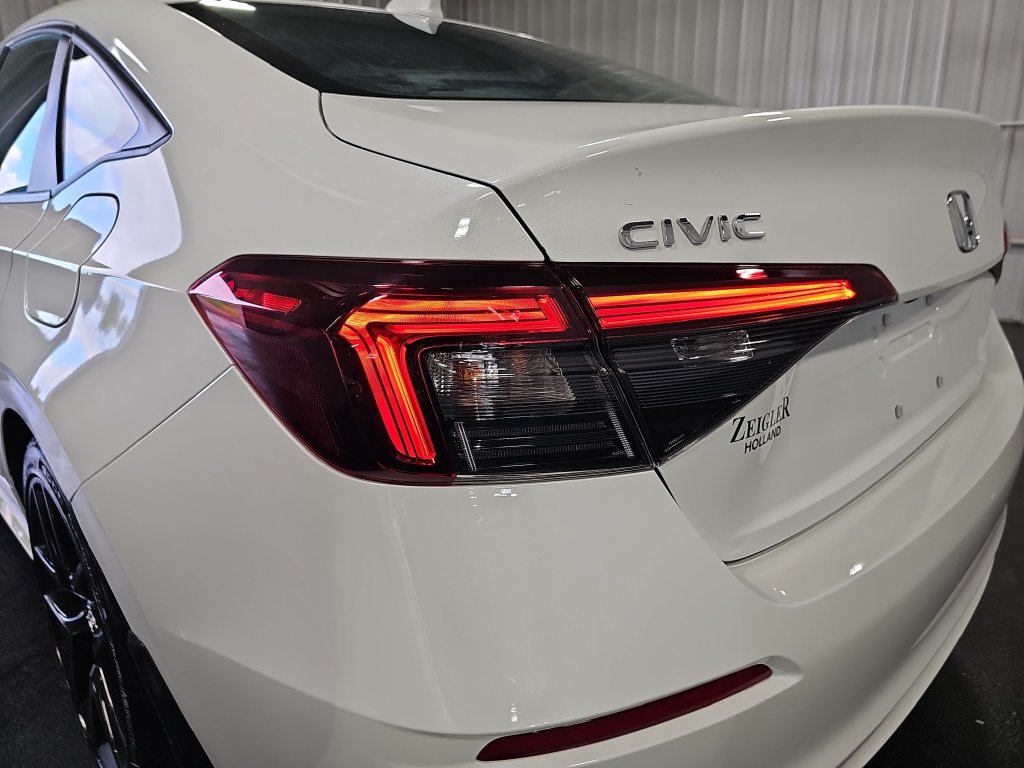 Used 2025 Honda Civic Sport image 53