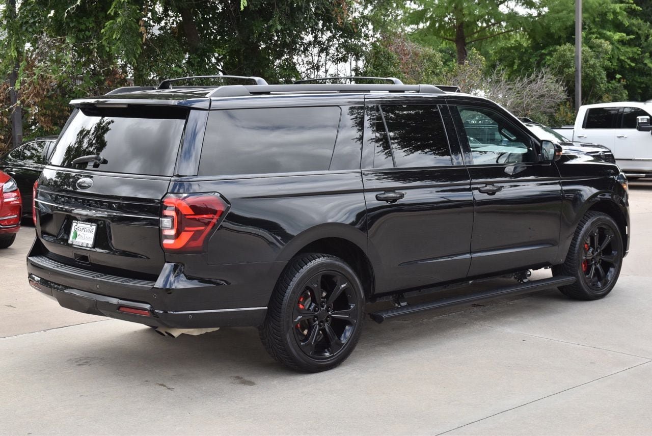 Used 2022 Ford Expedition Max Limited AWD/4WD image 7