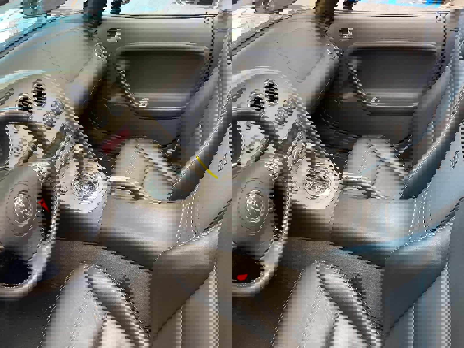 Used 2007 Pontiac Solstice Convertible w/ Premium Package image 23