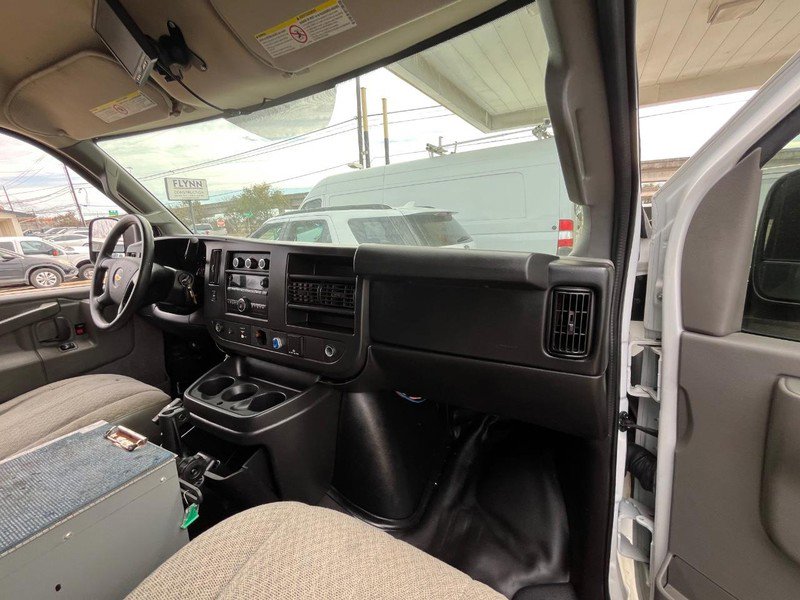Used 2016 Chevrolet Express 2500 RWD 2500 135" image 5