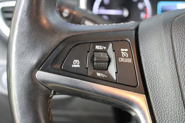 Used 2018 Buick Encore Essence w/ Experience Buick Package AWD/4WD image 14