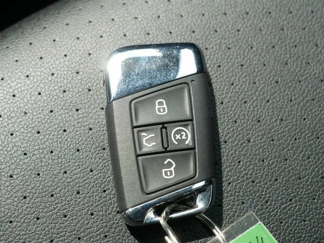 Certified 2023 Volkswagen Atlas SEL AWD/4WD image 38