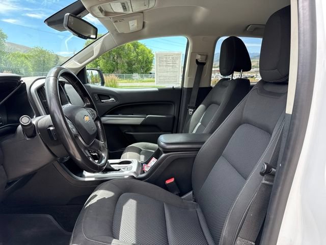 Used 2018 Chevrolet Colorado LT w/ Redline Special Edition AWD/4WD image 19