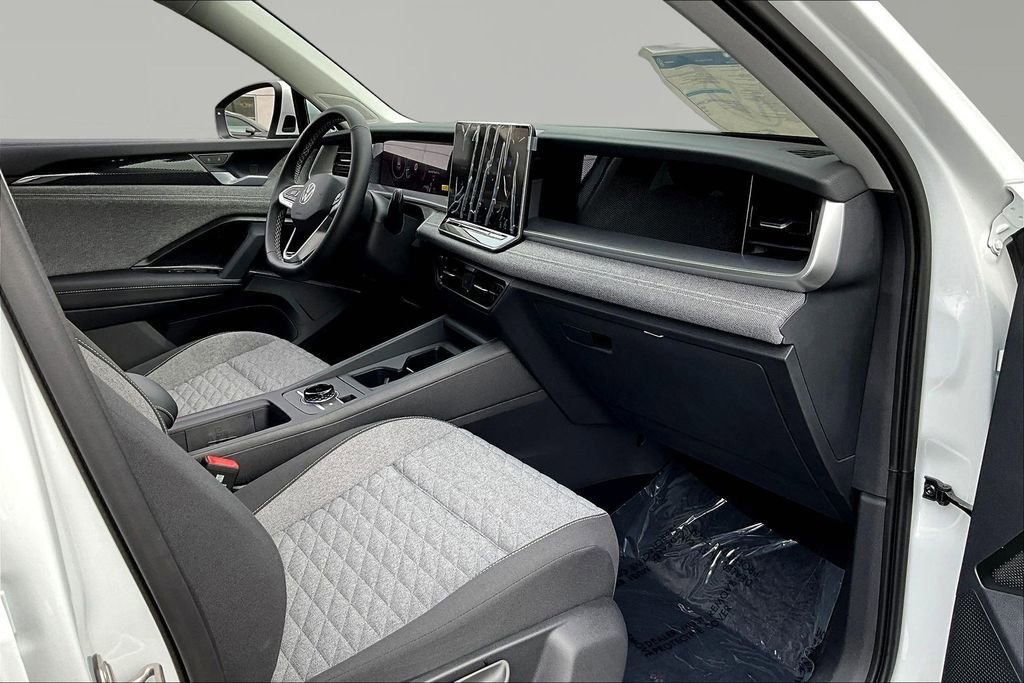 New 2026 Volkswagen Tiguan S image 24