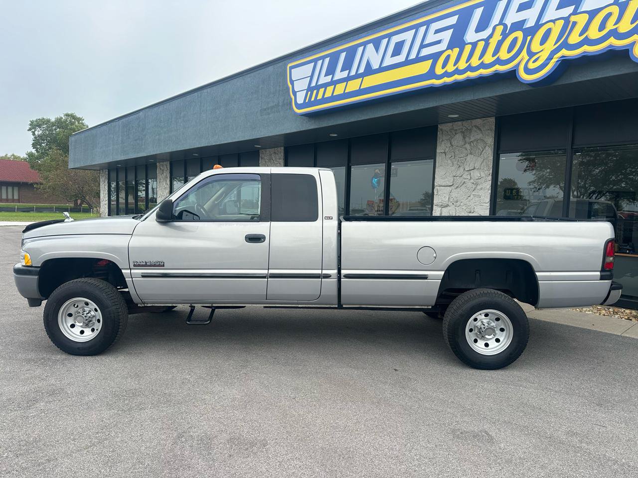 Used 1998 Dodge Ram 2500 Truck 4x4 Quad Cab image 4