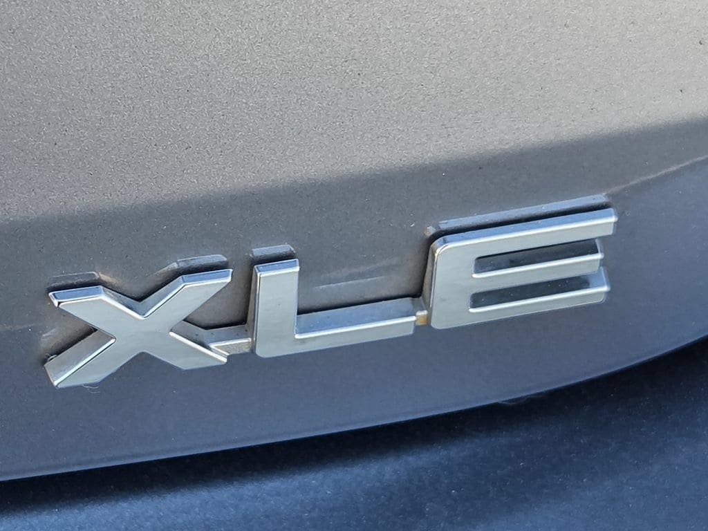 Used 2022 Toyota Highlander XLE FWD image 11