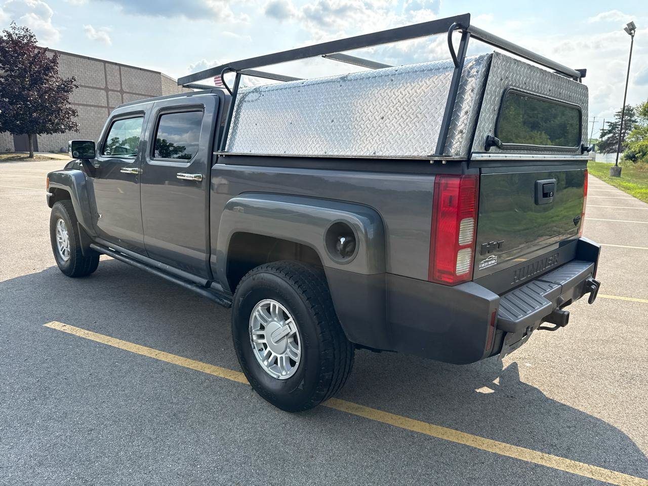 Used 2009 HUMMER H3T Alpha AWD/4WD image 8