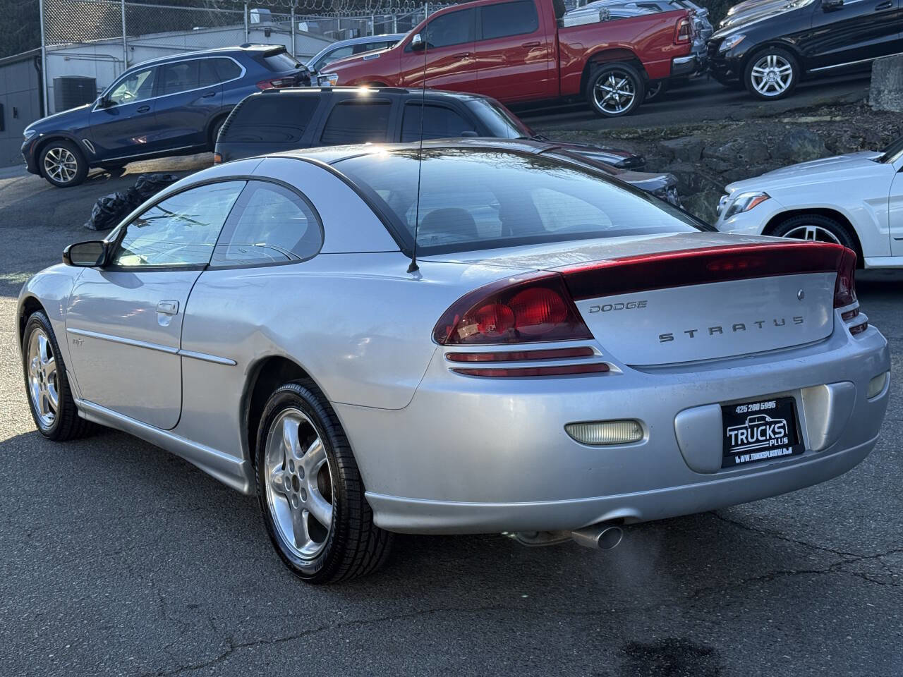 Used 2002 Dodge Stratus R/T image 3