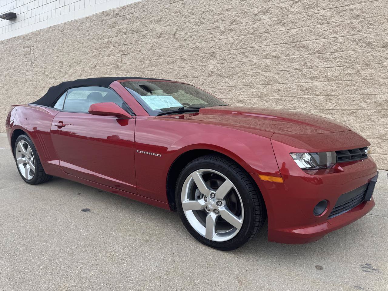 Used 2015 Chevrolet Camaro LT RWD image 16