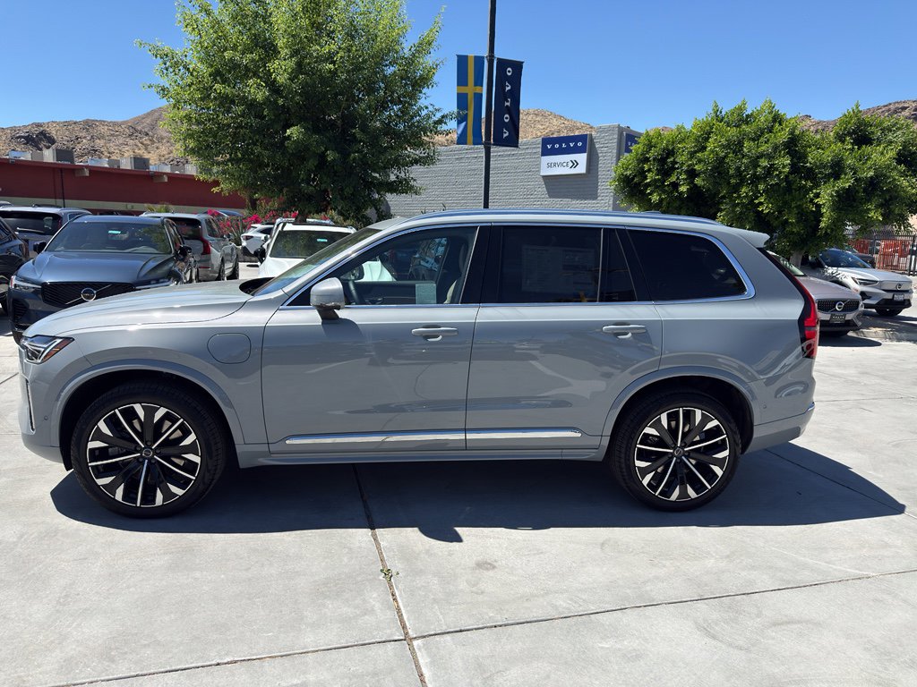 New 2026 Volvo XC90 T8 Plus w/ Protection Package Premier image 7