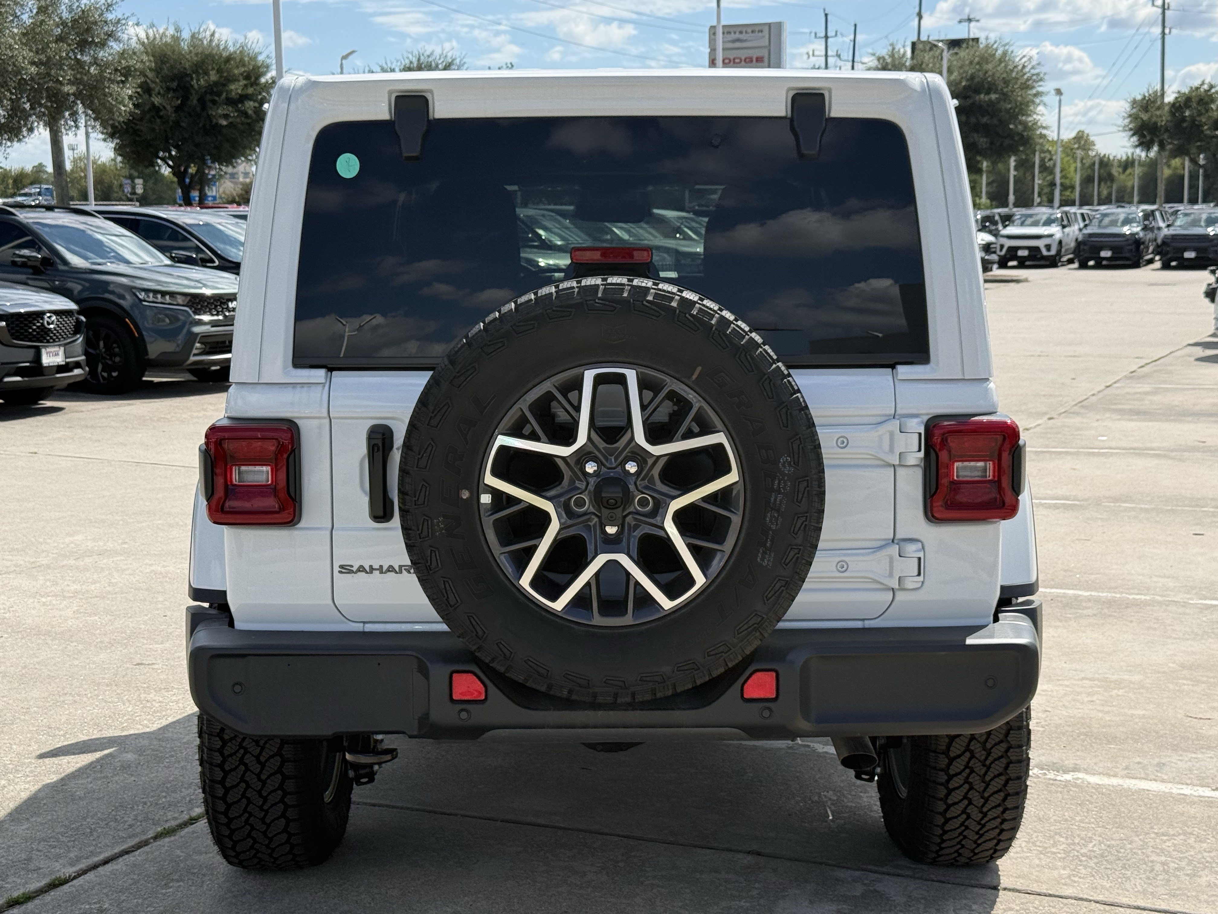 New 2026 Jeep Wrangler Unlimited Sahara AWD/4WD image 6