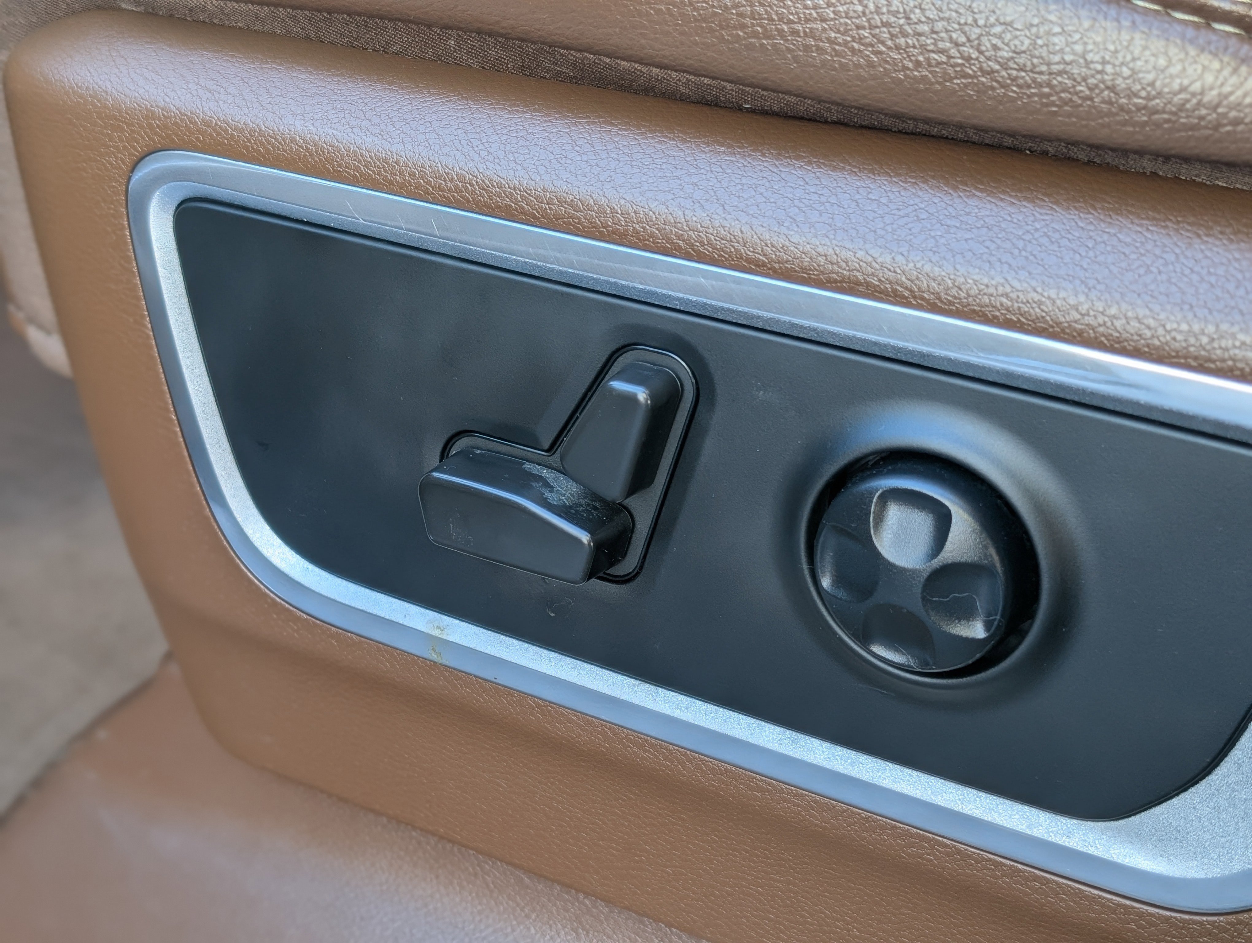 Used 2021 RAM 1500 Laramie image 38