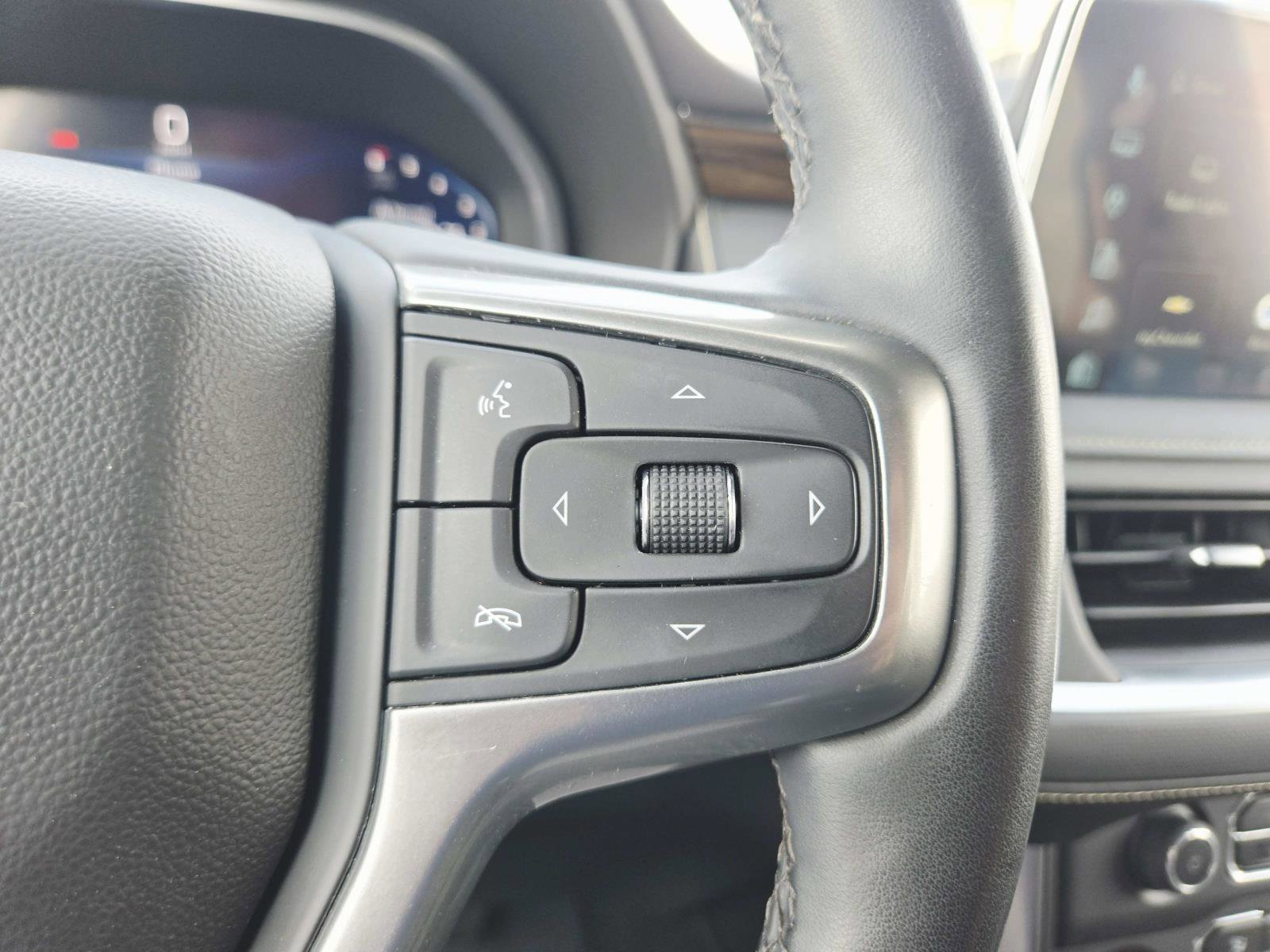 Used 2023 Chevrolet Tahoe Premier w/ Premium Package 2 image 27