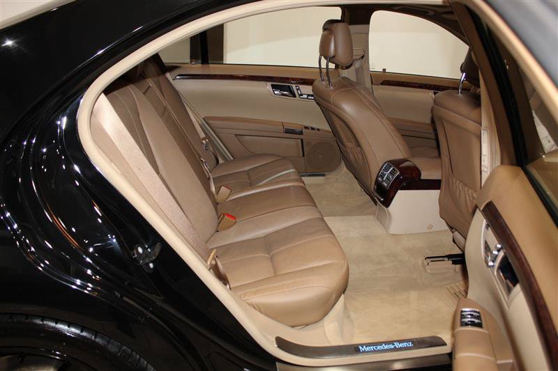 Used 2009 Mercedes-Benz S 550 4MATIC image 32