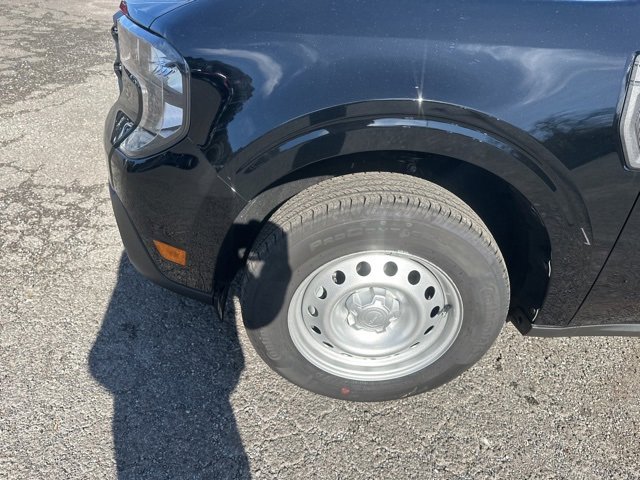 New 2025 Ford Maverick XL image 10