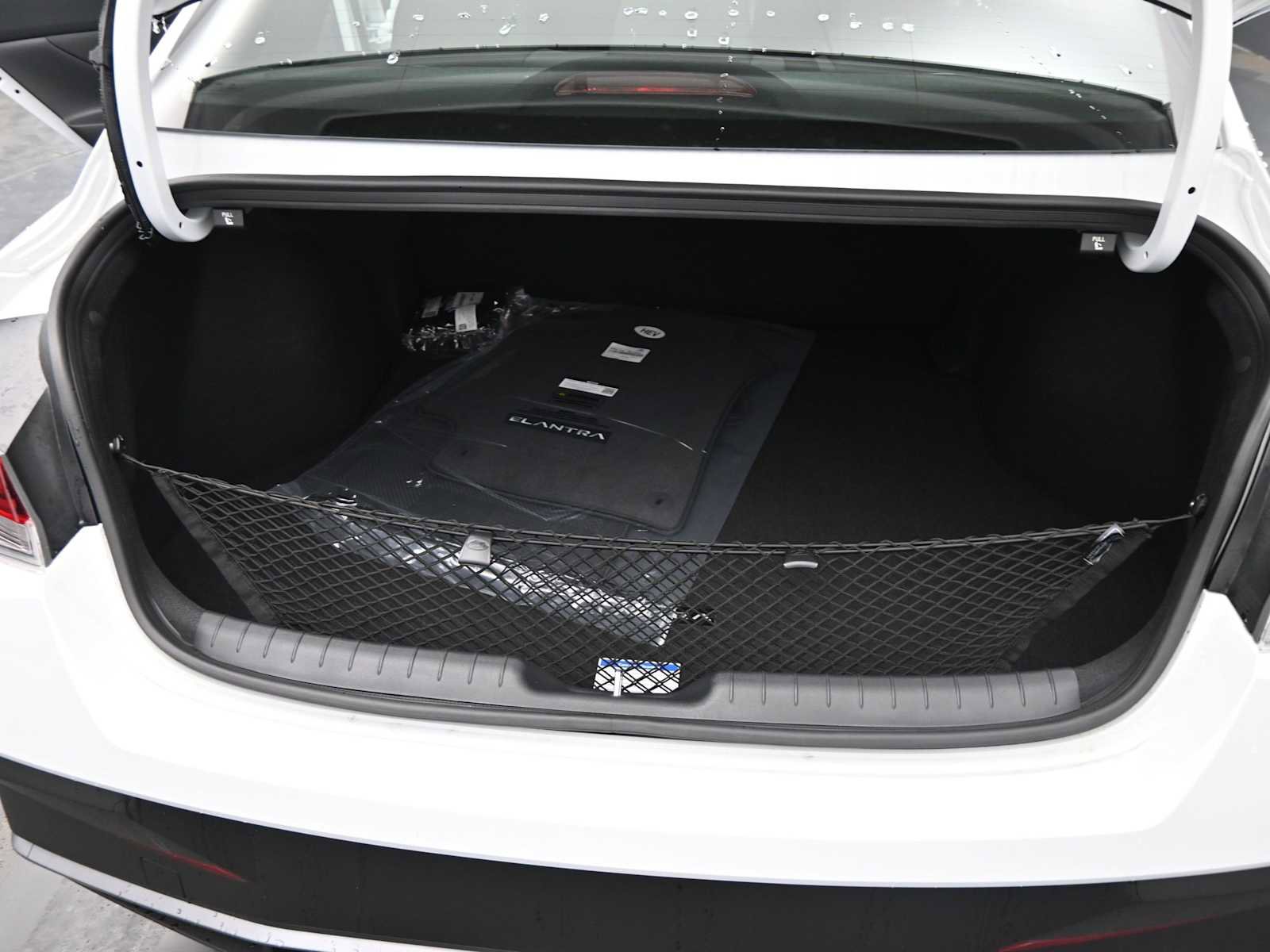 New 2026 Hyundai Elantra Sport image 13