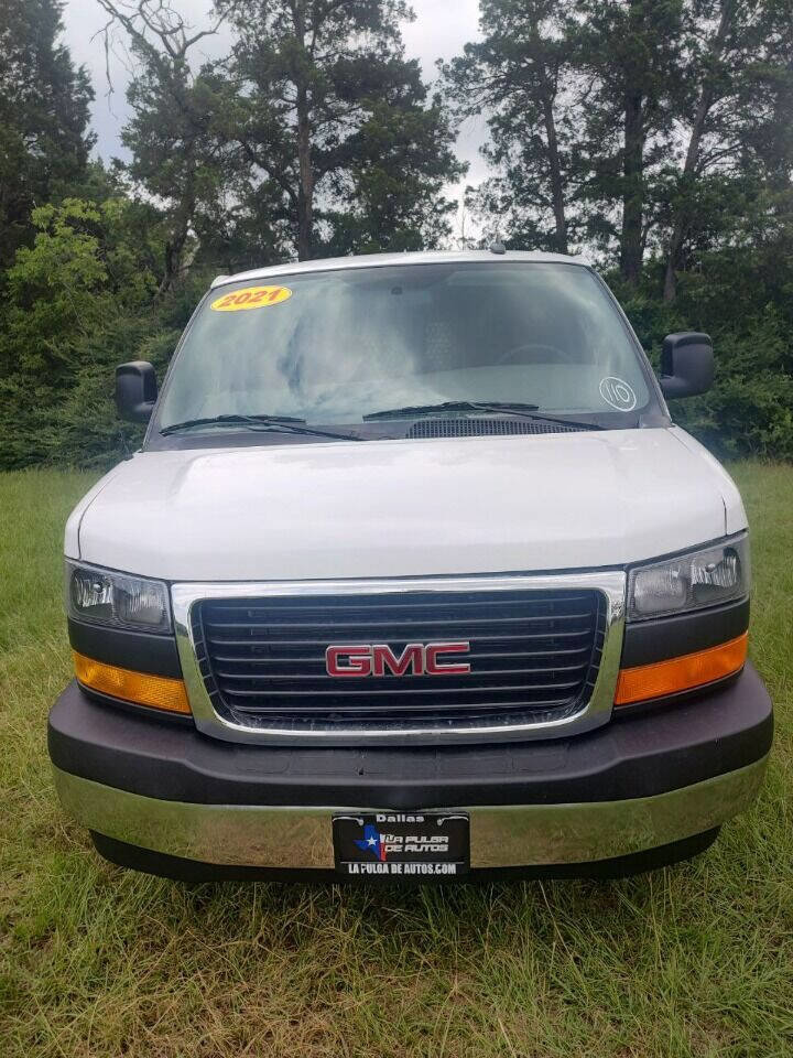 Used 2021 GMC Savana 2500 w/ Driver Convenience Package image 2