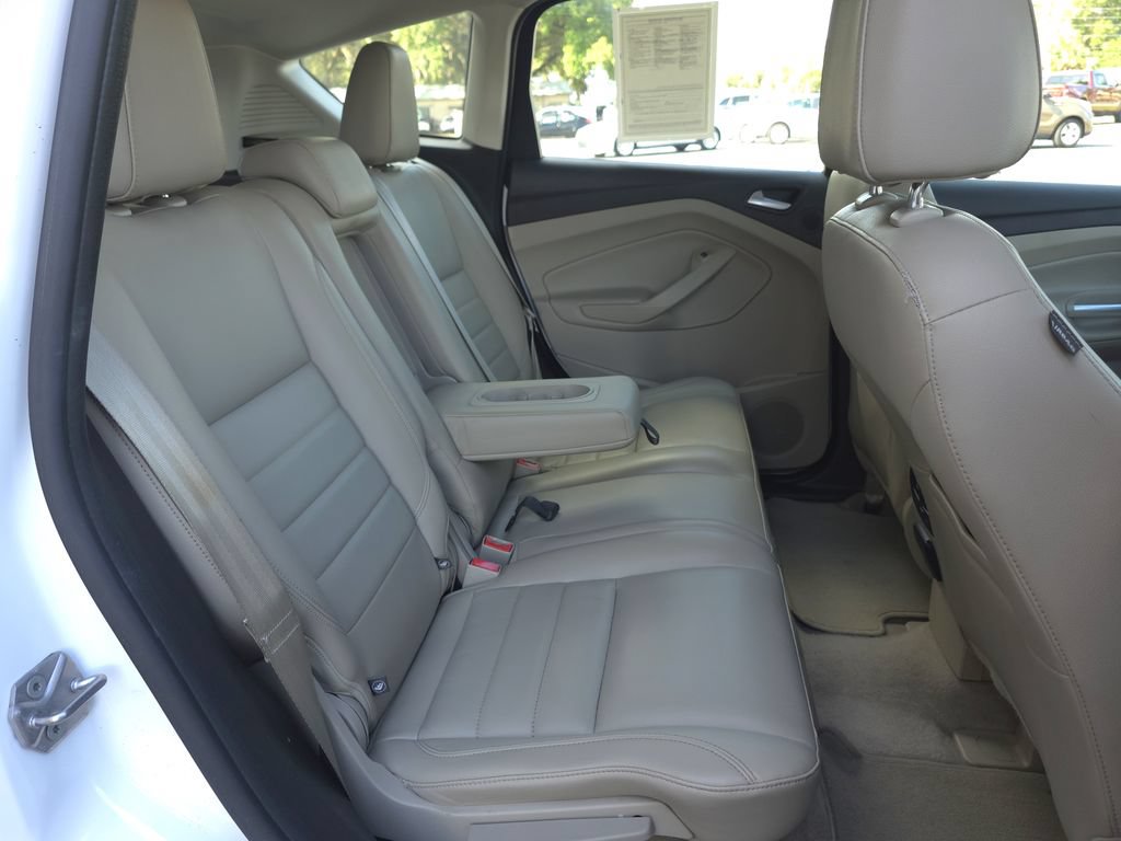 Used 2014 Ford C-MAX SEL w/ Equipment Group 302A FWD image 16