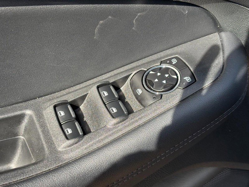 Used 2023 Ford Edge SEL w/ Convenience Package image 18