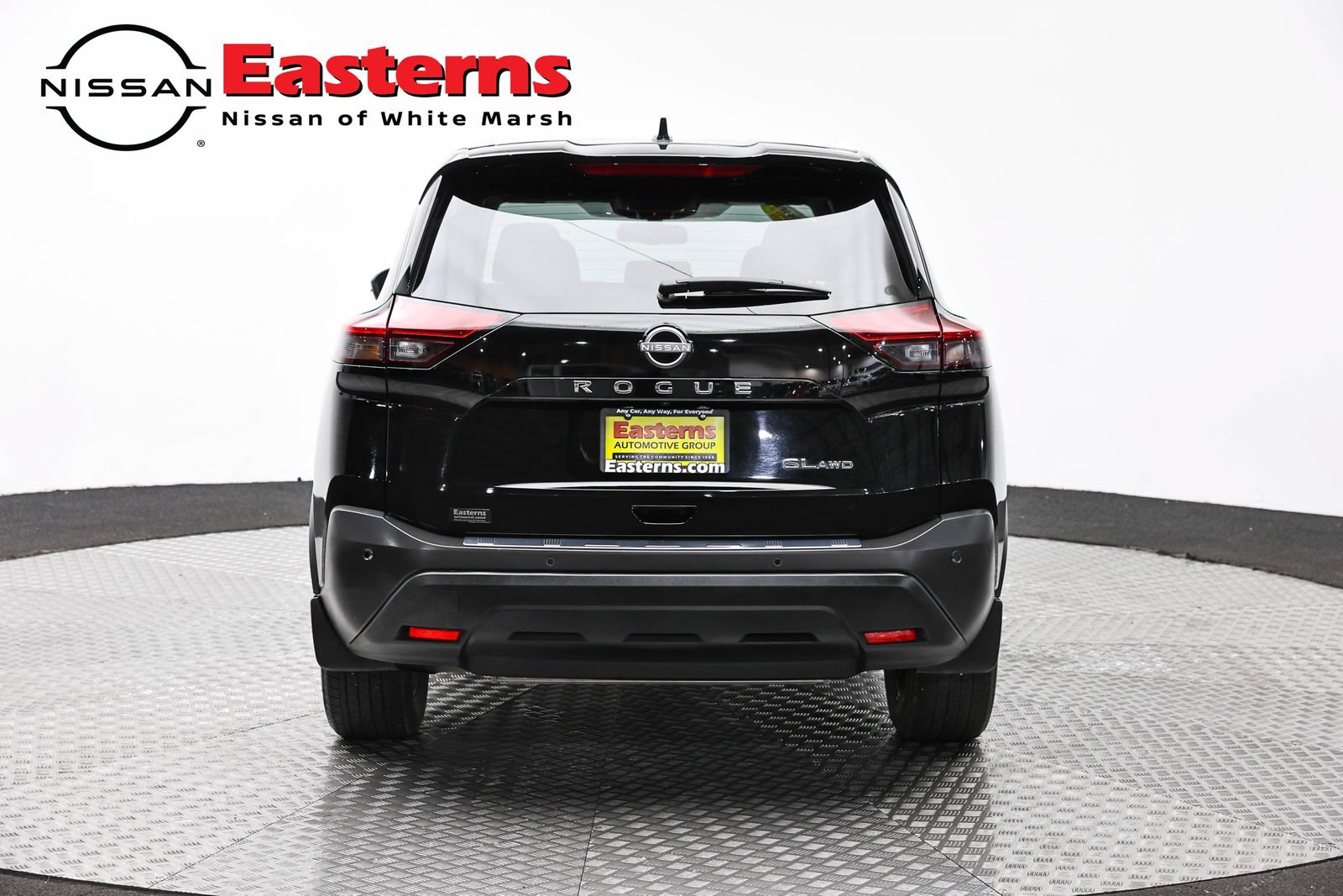 Used 2023 Nissan Rogue SL AWD/4WD image 5
