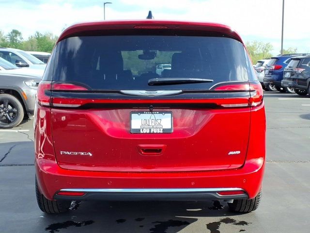 New 2026 Chrysler Pacifica Select AWD/4WD image 21