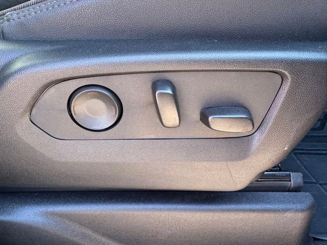 Used 2024 Chevrolet Suburban High Country w/ Advanced Technology Package image 41