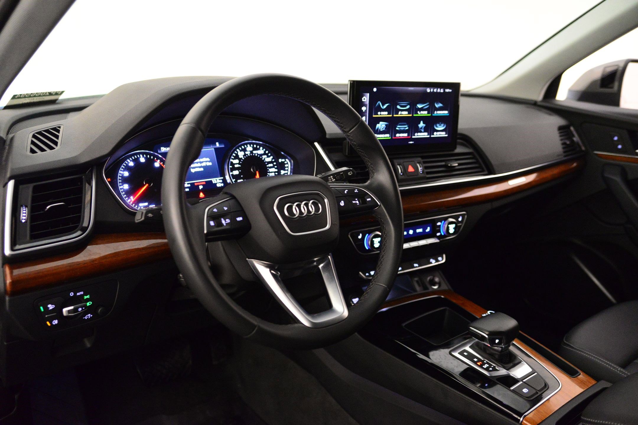 Certified 2023 Audi Q5 2.0T Premium w/ Convenience Package image 28