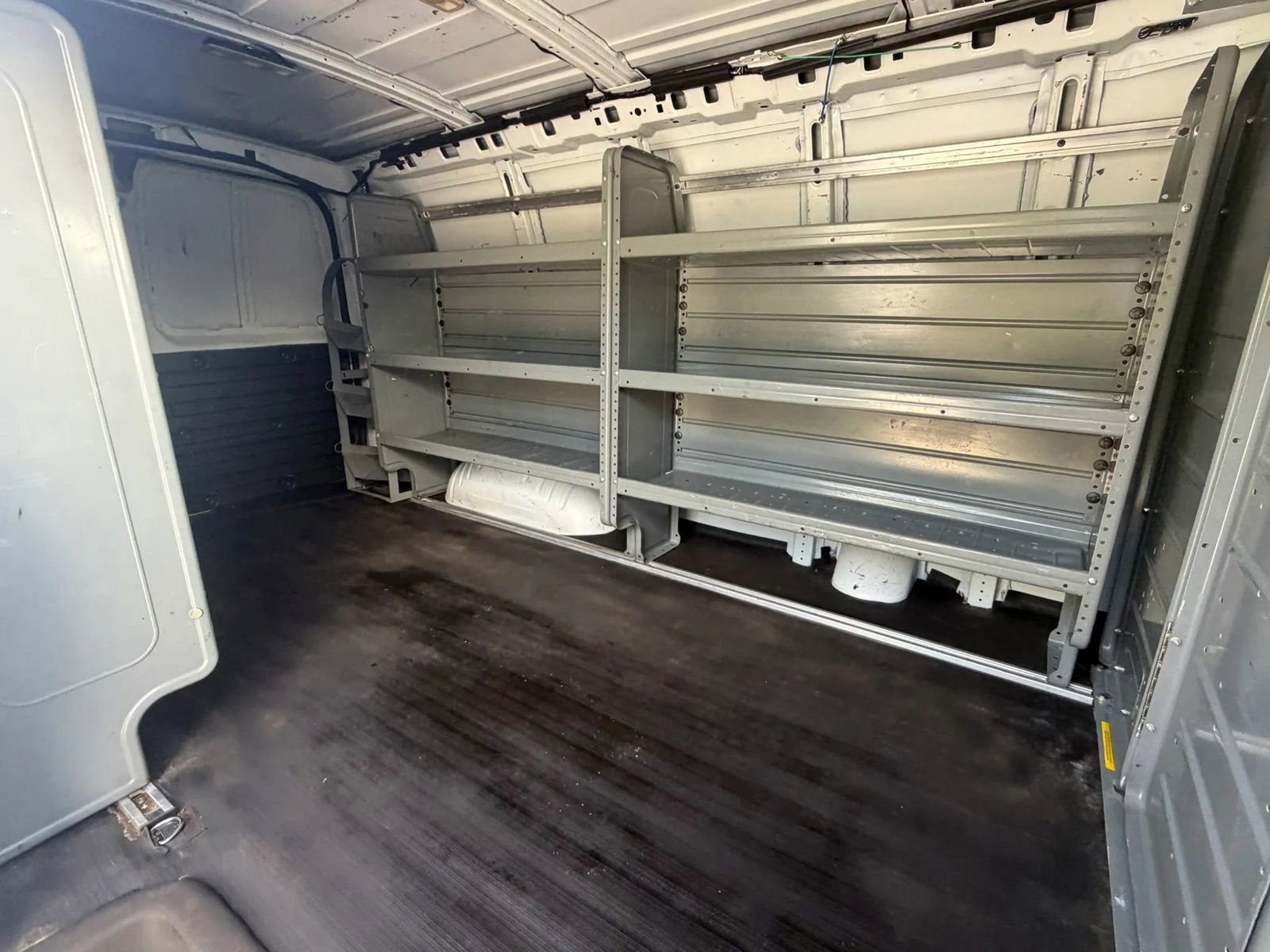 Used 2018 Chevrolet Express 2500 image 13