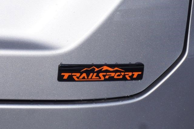 Used 2025 Honda Pilot TrailSport image 32
