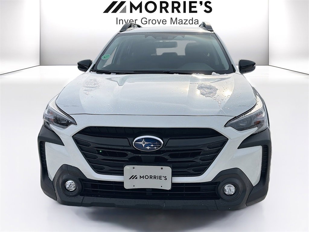 Used 2023 Subaru Outback Onyx Edition image 2