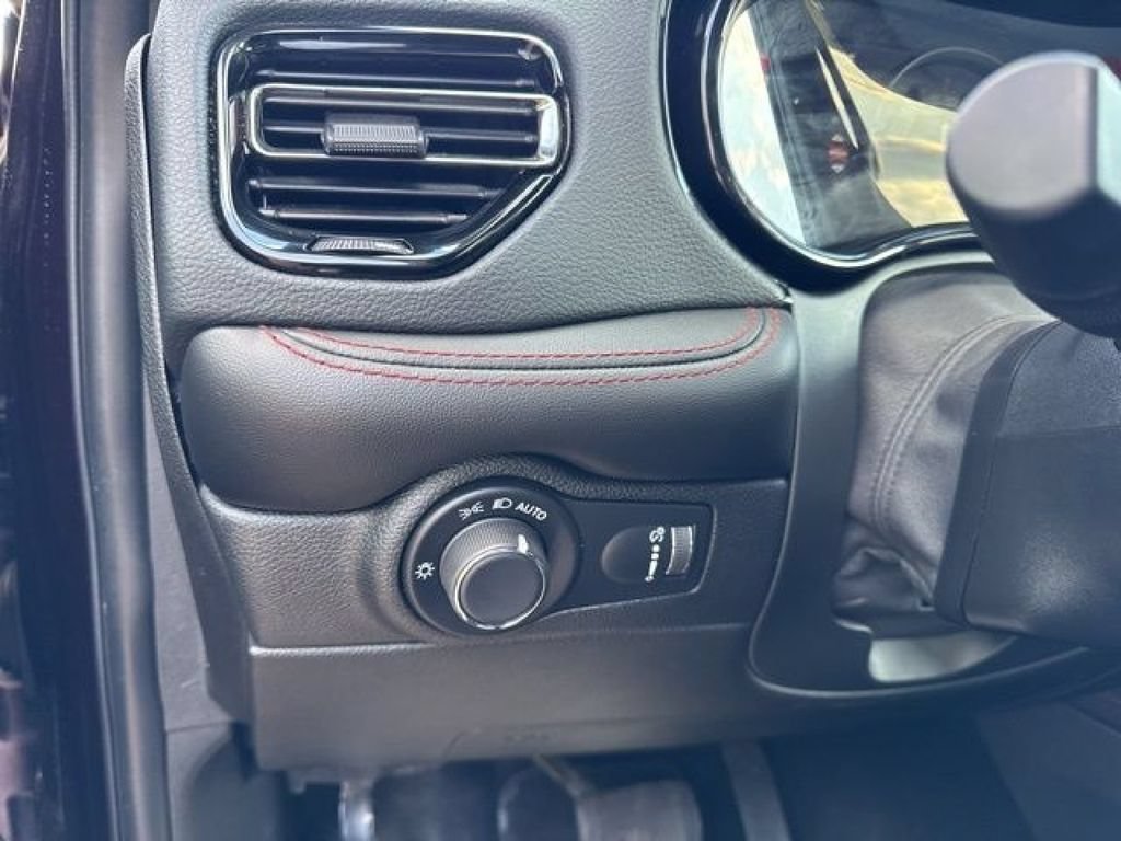 Used 2025 Dodge Durango R/T AWD/4WD image 27