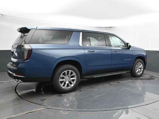New 2026 Chevrolet Suburban Premier w/ Sun And Tow Package AWD/4WD image 2