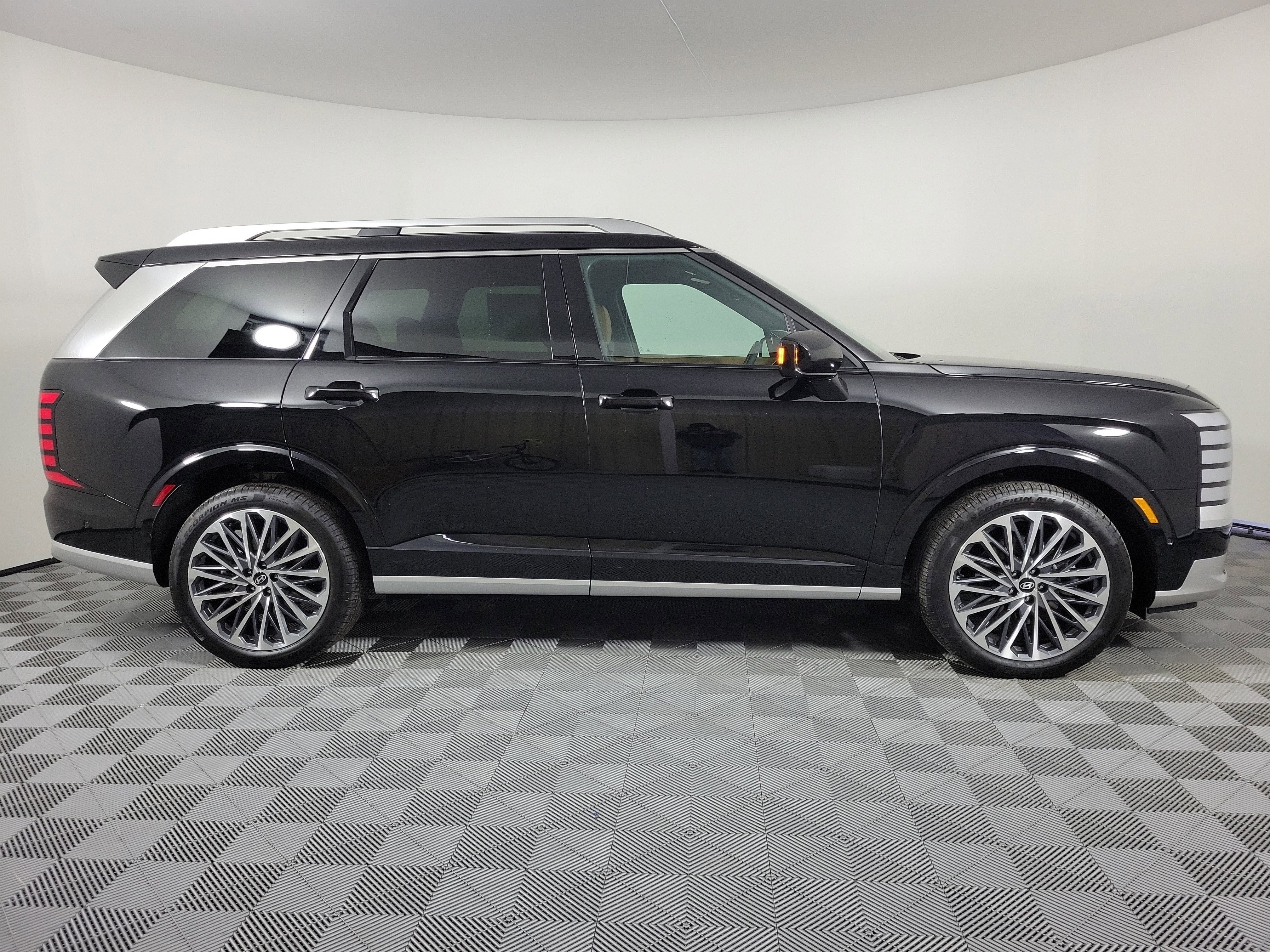 New 2026 Hyundai Palisade Calligraphy image 2