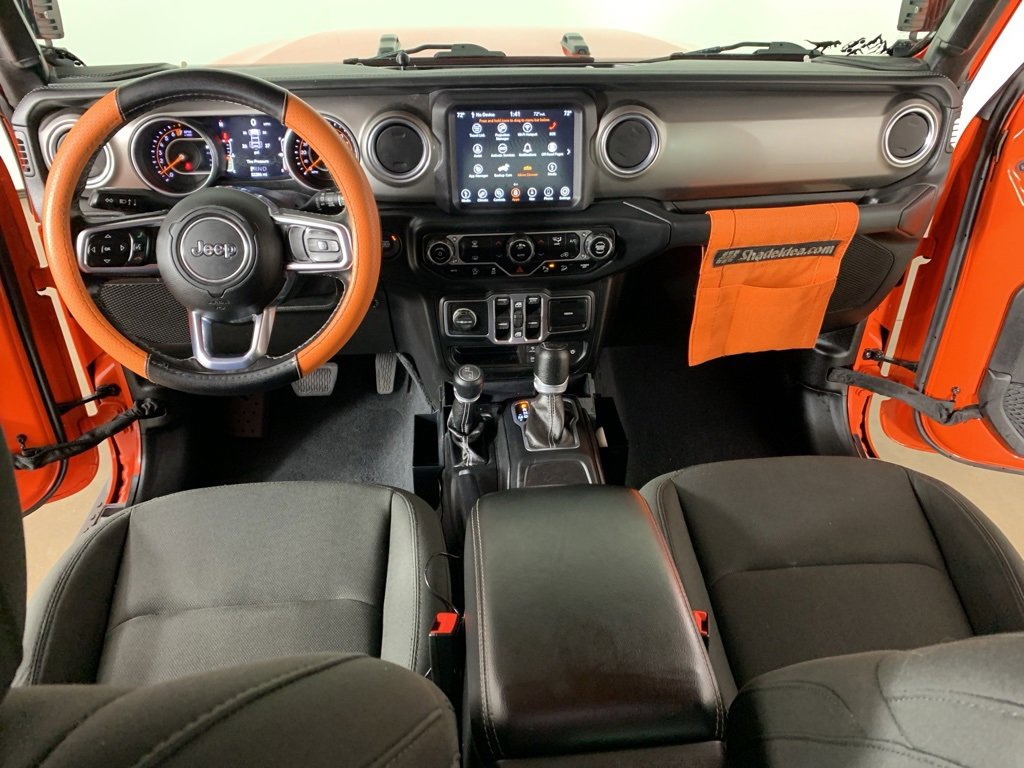 Used 2018 Jeep Wrangler Unlimited Sahara image 33
