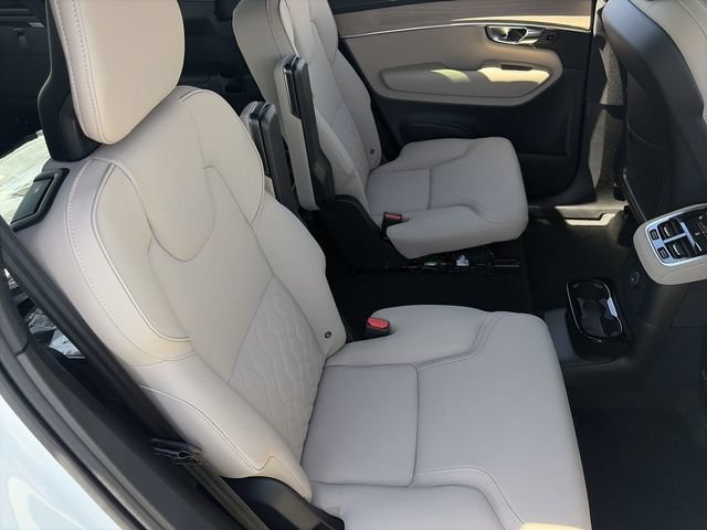 New 2026 Volvo XC90 T8 Plus w/ Protection Package AWD/4WD image 14