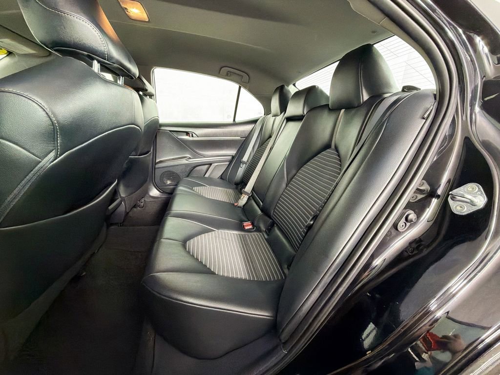Used 2021 Toyota Camry SE image 23