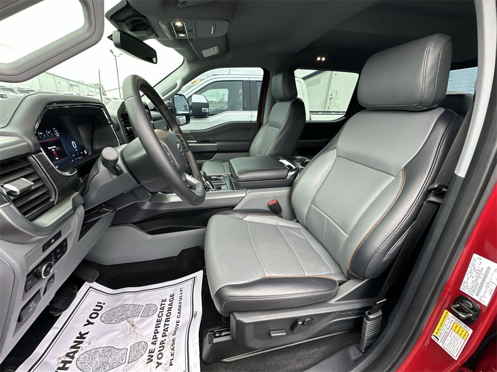 Used 2025 Ford F150 Lariat w/ Equipment Group 501A Mid image 11