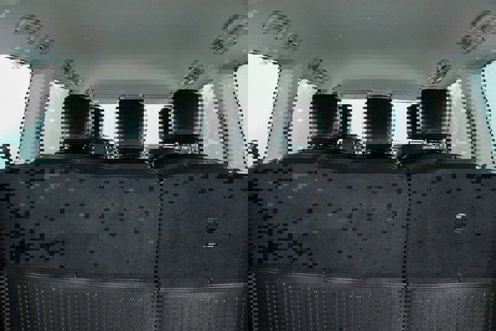 Used 2023 Nissan Armada SV w/ Cargo Package image 32