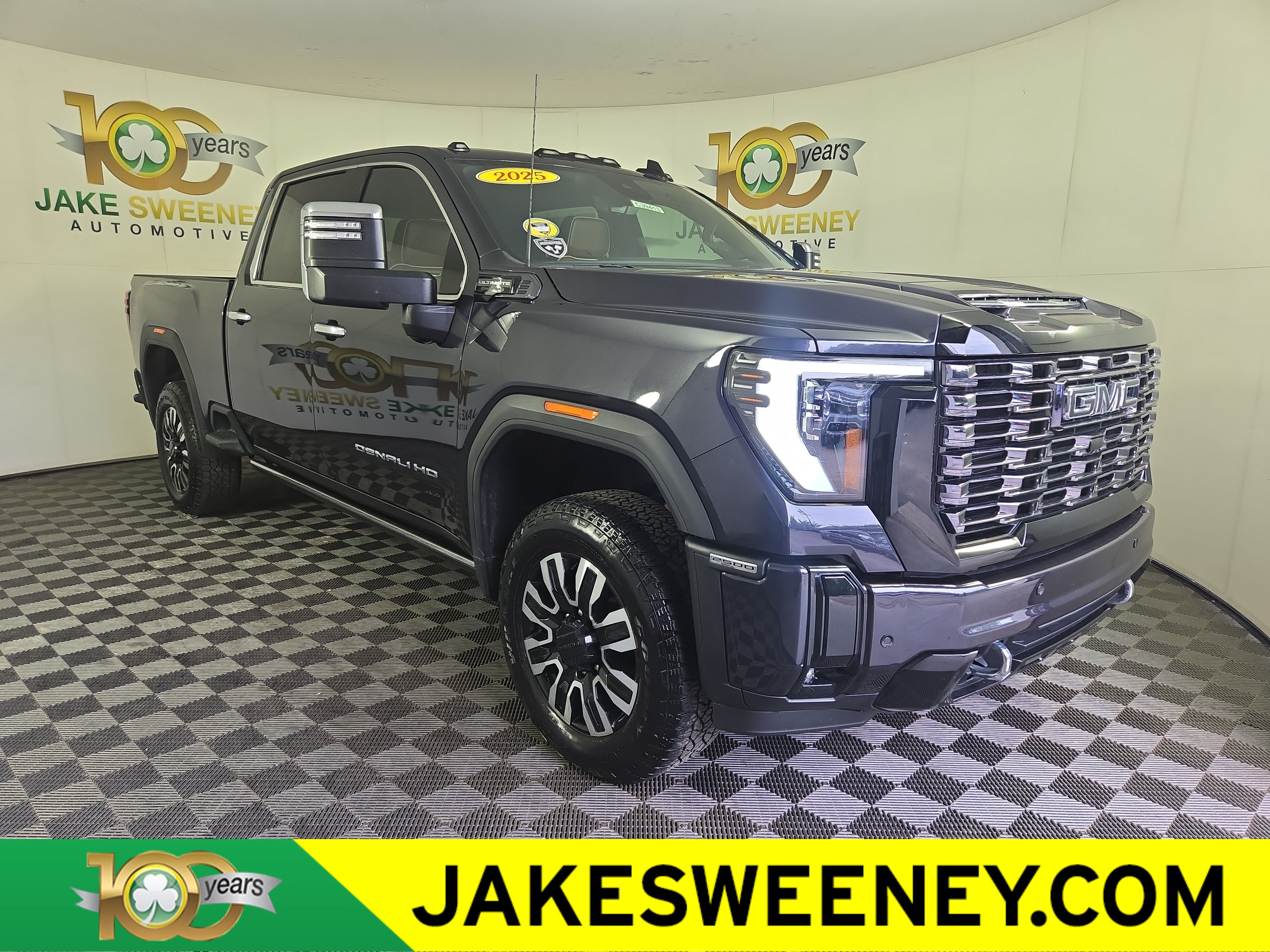 Used 2025 GMC Sierra 2500 Denali Ultimate w/ Max Trailering Package AWD/4WD image 1
