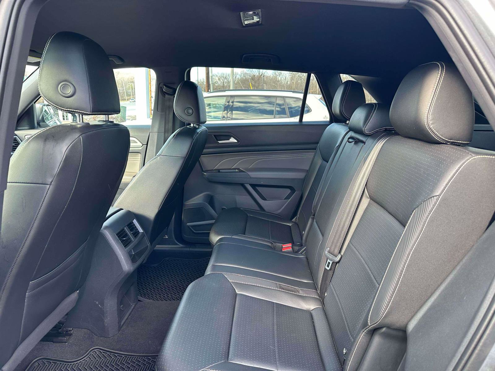 Certified 2022 Volkswagen Atlas Cross Sport SE image 9